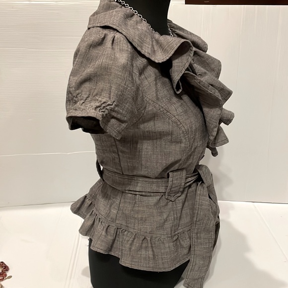 HARVE’ BENARD Ruffle Gray textured  V-Neck wrap Fitted Top size S - Picture 7 of 12